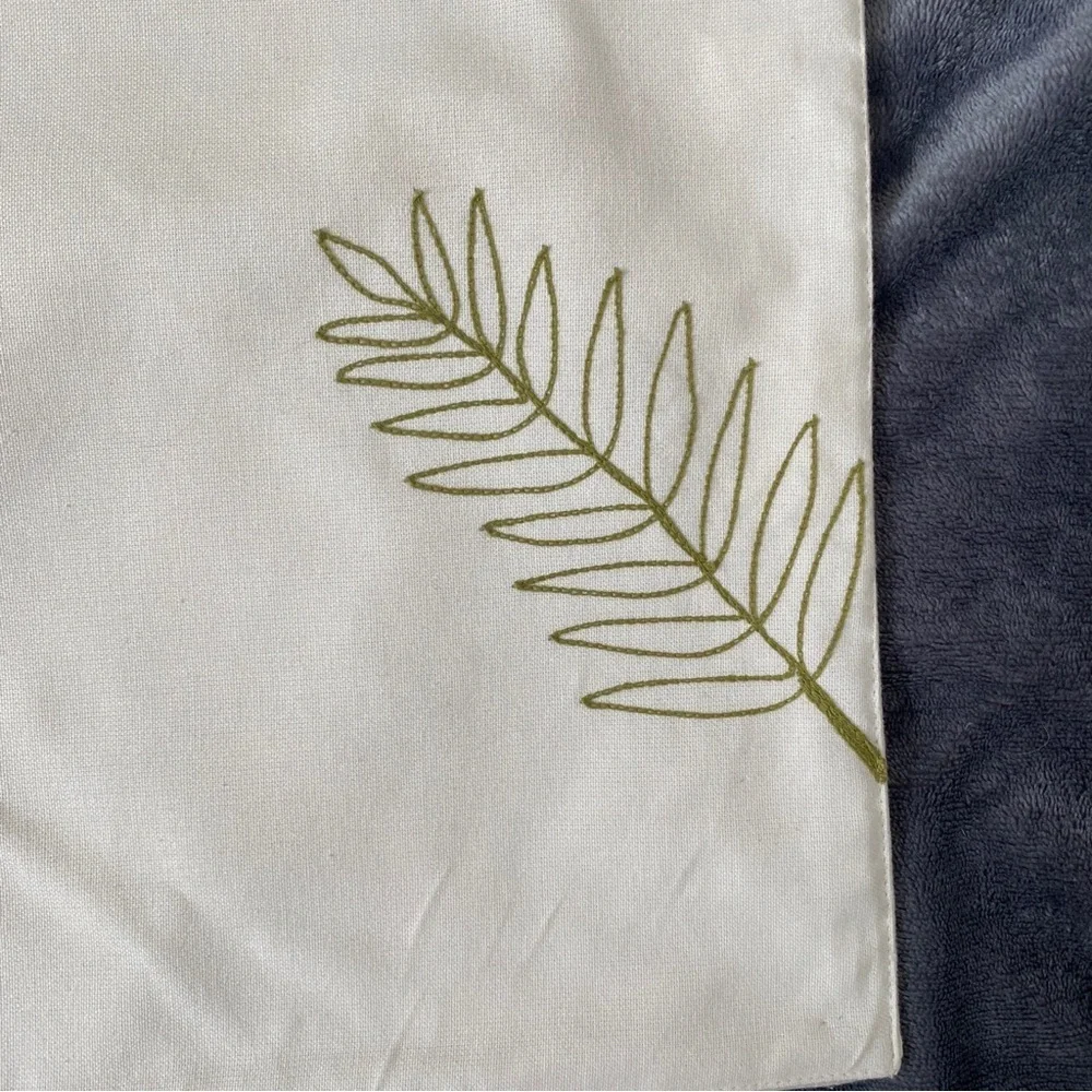 Tag Ltd. 100% Cotton Green Leaf Table Placemats Set of 2